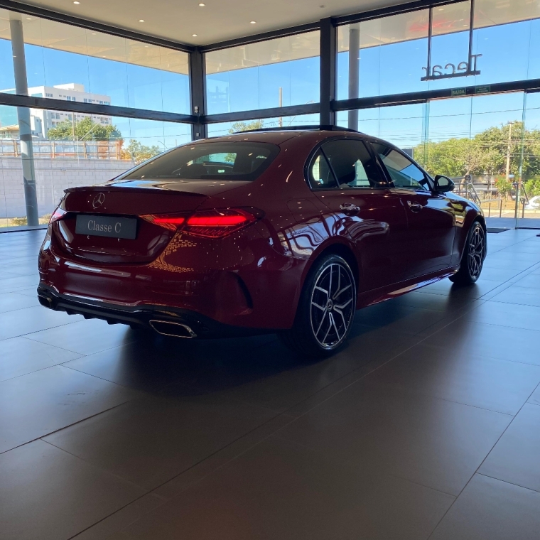 mercedes-benz c 300 2.0 eq boost hibrido amg line 9g-tronic.