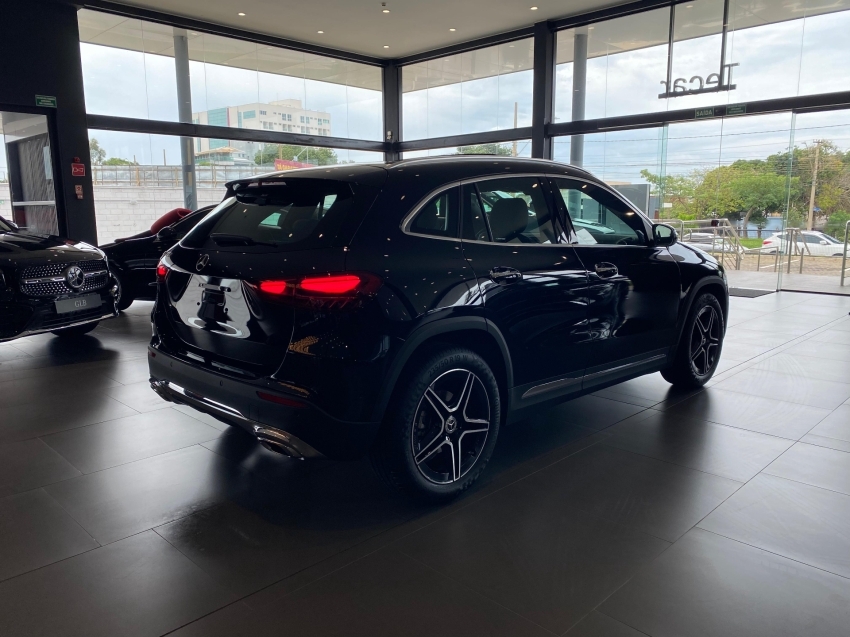 mercedes-benz gla 200 1.3 mhev progressive 7g-dct hibrido 5p automatico 2025