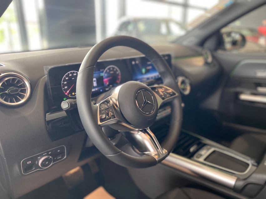 mercedes-benz gla 200 1.3 mhev progressive 7g-dct hibrido 5p automatico 2025