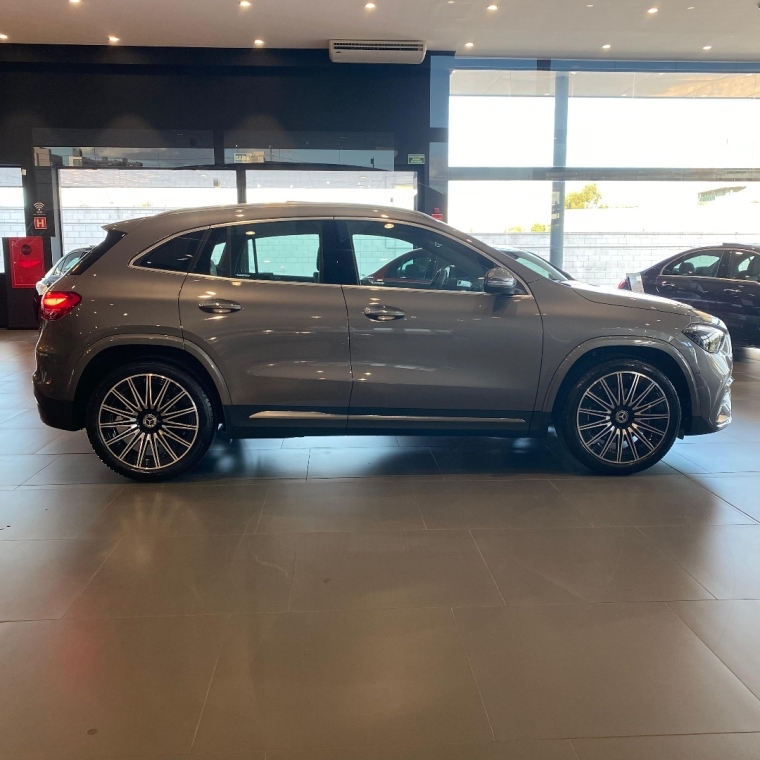 mercedes-benz gla 200 1.3 mhev amg line 7g-dct hibrido 5p automatico 2025