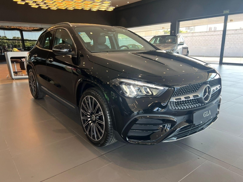 mercedes-benz gla 200 1.3 mhev amg line 7g-dct hibrido 5p automatico 2025