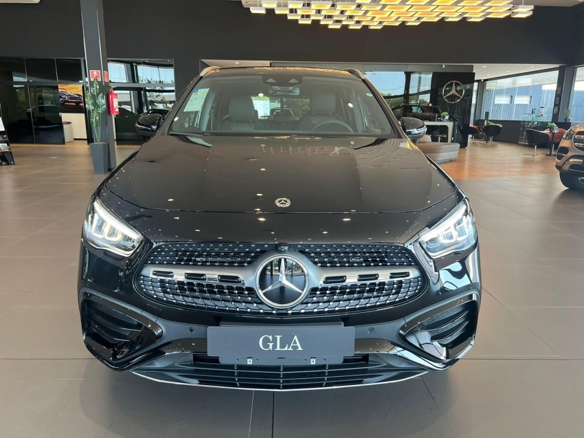 mercedes-benz gla 200 1.3 mhev amg line 7g-dct hibrido 5p automatico 2025