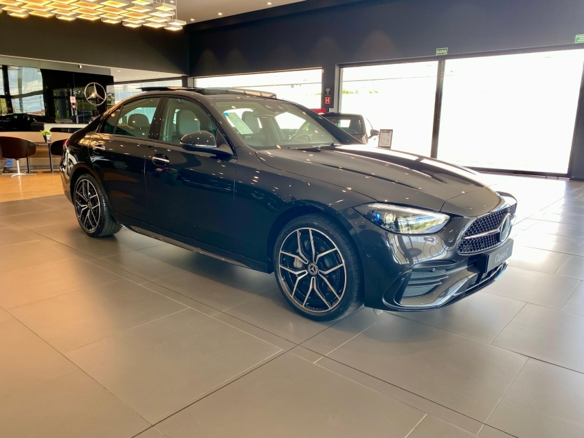 mercedes-benz c 300 2.0 eq boost hibrido amg line 9g-tronic 4p automatico 2025
