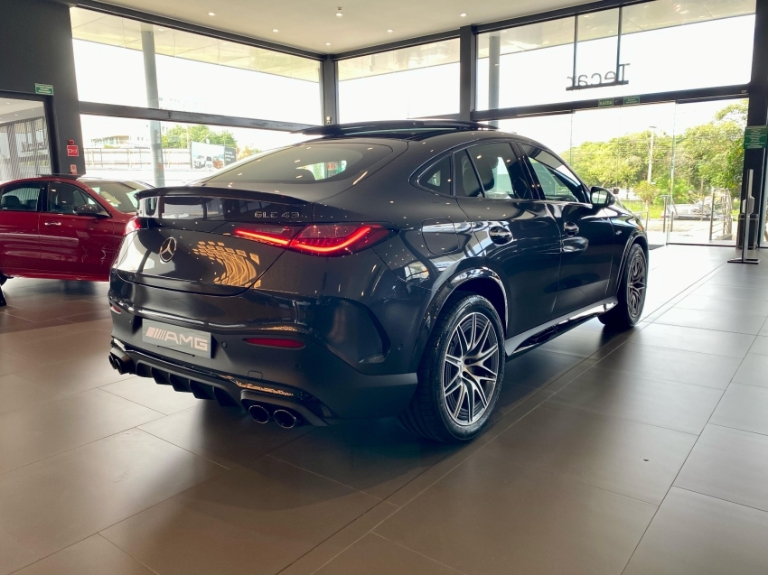 mercedes-benz glc 43 amg 2.0 mhev coupe 4matic speedshift hibrido 5p automatico 2025