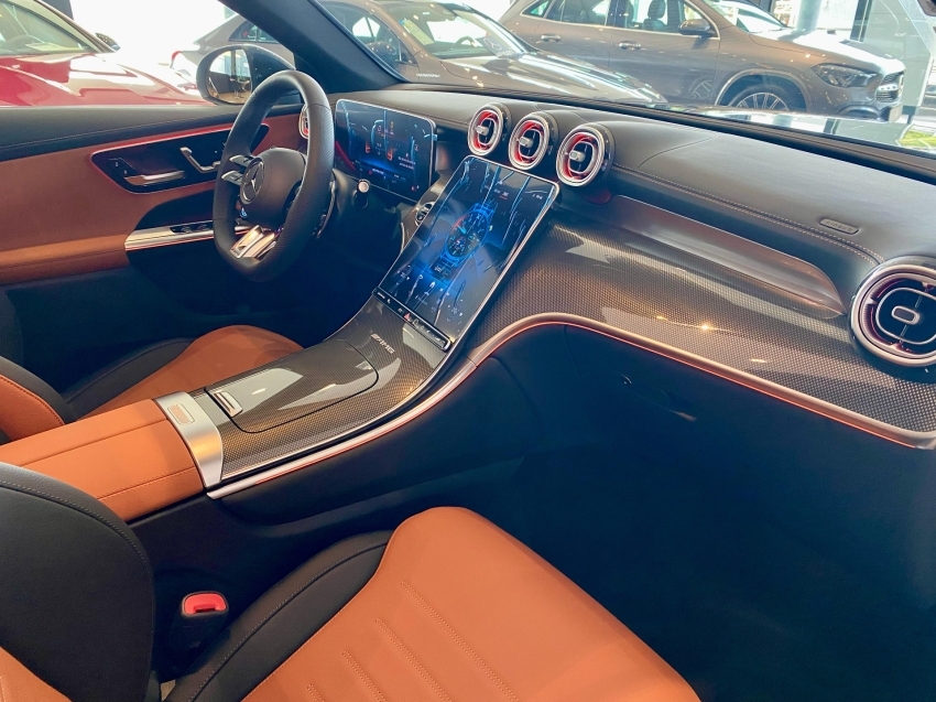 mercedes-benz glc 43 amg 2.0 mhev coupe 4matic speedshift hibrido 5p automatico 2025