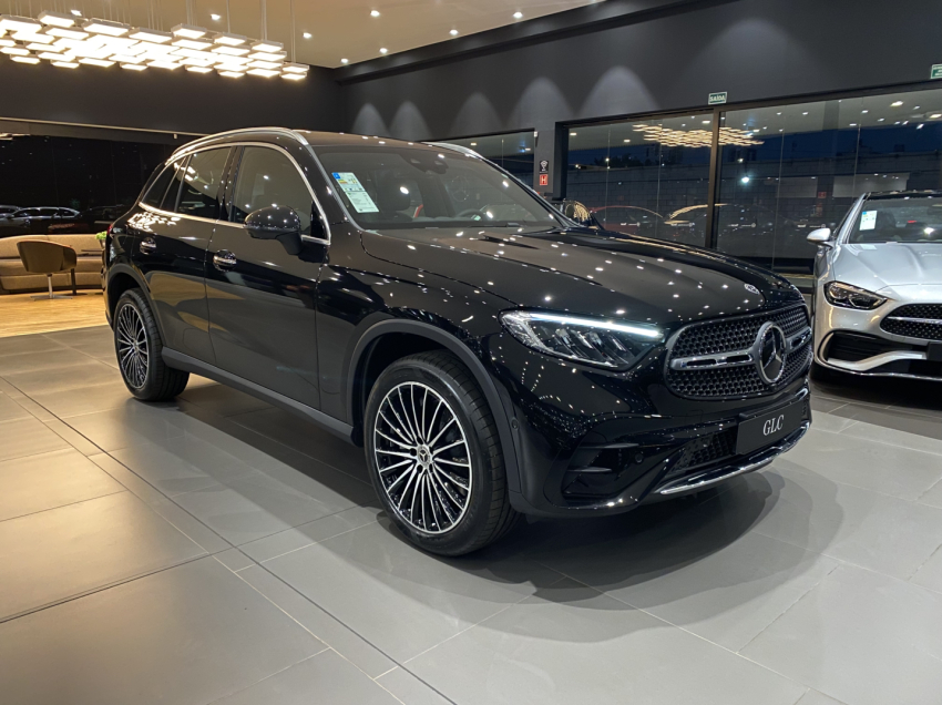 mercedes-benz glc 300 2.0 mhev amg line 4matic 9g-tronic hibrido 5p automatico 2025