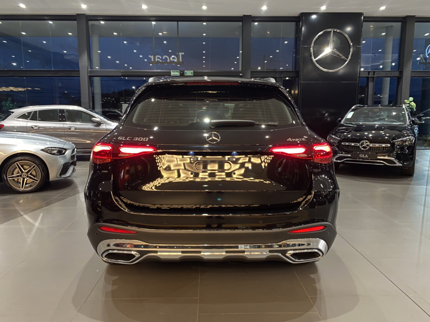 mercedes-benz glc 300 2.0 mhev amg line 4matic 9g-tronic hibrido 5p automatico 2025