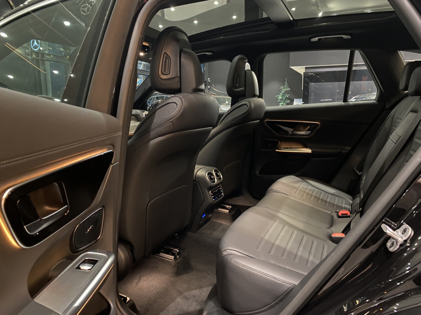 mercedes-benz glc 300 2.0 mhev amg line 4matic 9g-tronic hibrido 5p automatico 2025