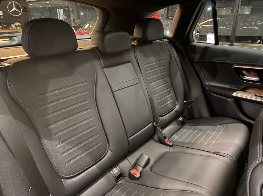 mercedes-benz glc 300 2.0 mhev amg line 4matic 9g-tronic hibrido 5p automatico 2025