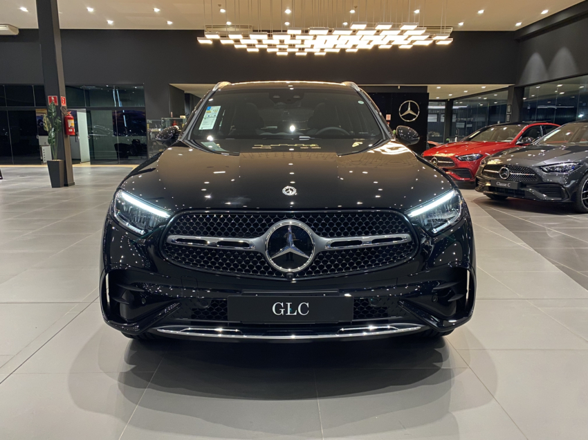 mercedes-benz glc 300 2.0 mhev amg line 4matic 9g-tronic hibrido 5p automatico 2025