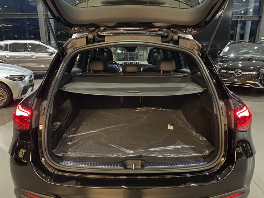 mercedes-benz glc 300 2.0 mhev amg line 4matic 9g-tronic hibrido 5p automatico 2025