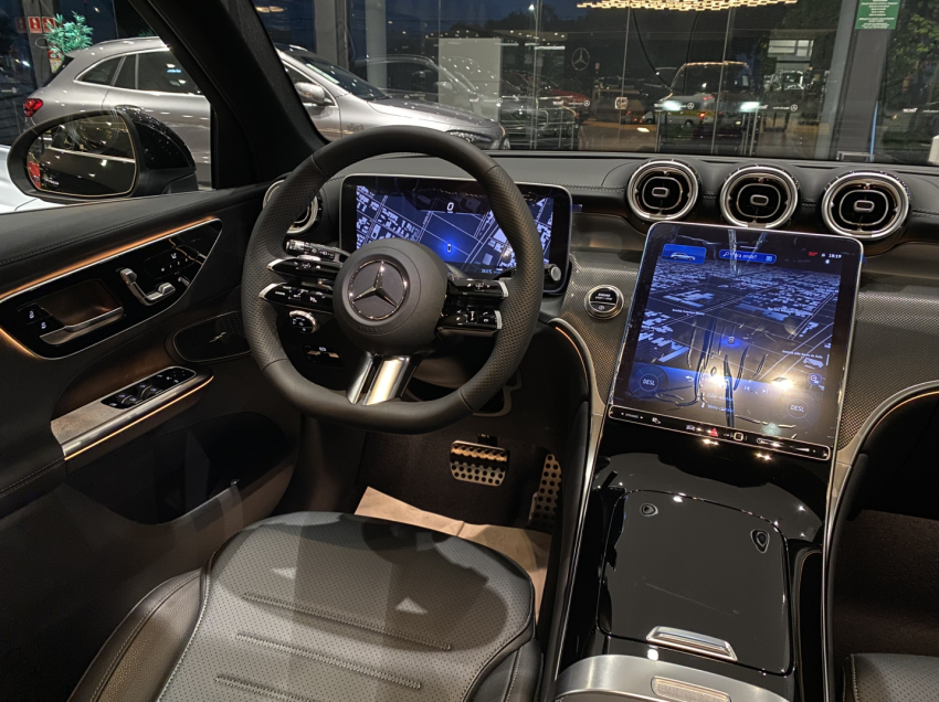 mercedes-benz glc 300 2.0 mhev amg line 4matic 9g-tronic hibrido 5p automatico 2025