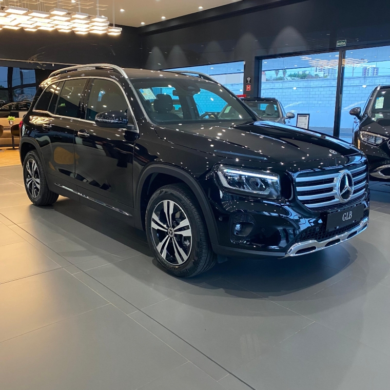 mercedes-benz glb 220 2.0 mhev progressive 4matic 8g-dct hibrido 5p automatico 2025