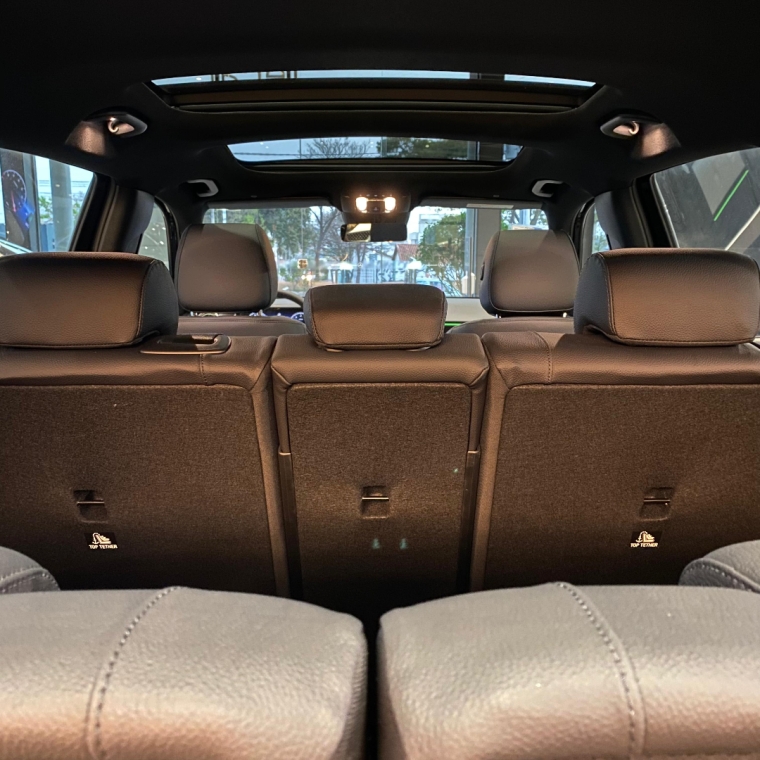 mercedes-benz glb 220 2.0 mhev progressive 4matic 8g-dct hibrido 5p automatico 2025