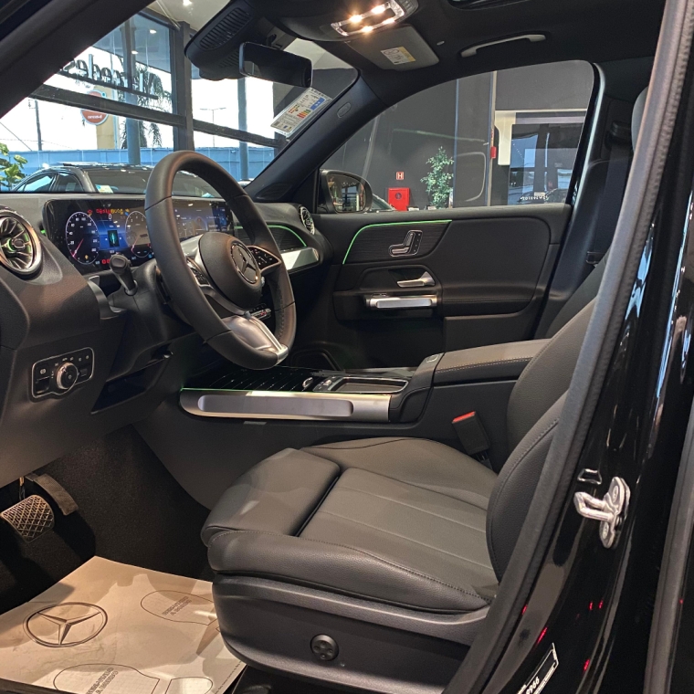 mercedes-benz glb 220 2.0 mhev progressive 4matic 8g-dct hibrido 5p automatico 2025