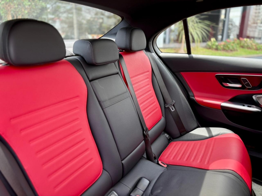 mercedes-benz c300 unico dono