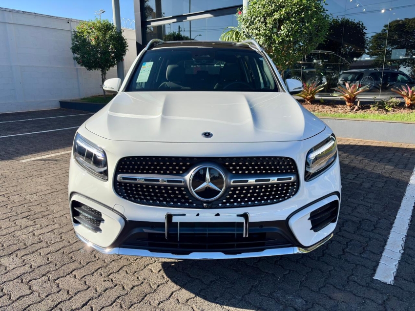 mercedes-benz glb 220 2.0 mhev amg line 4matic 8g-dct hibrido 5p automatico 2025