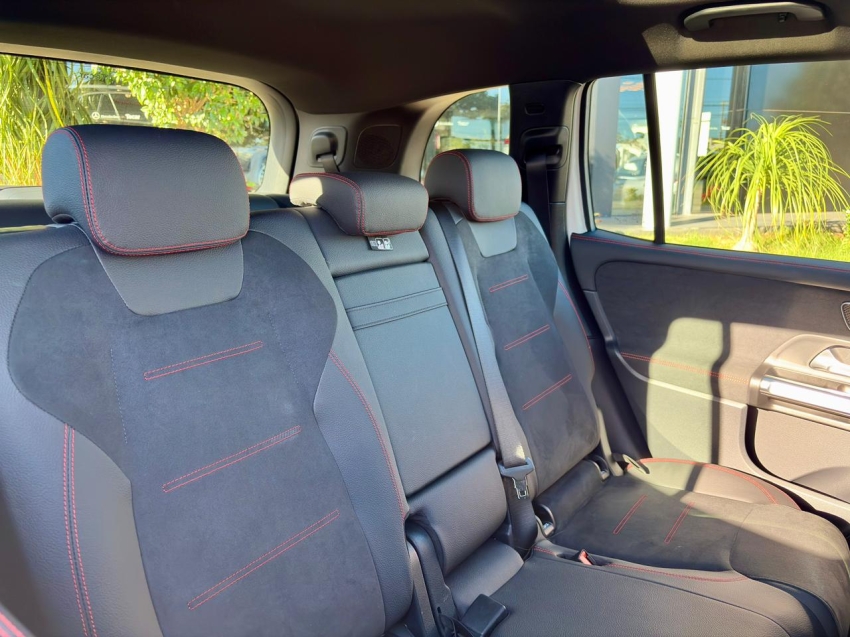 mercedes-benz glb 220 2.0 mhev amg line 4matic 8g-dct hibrido 5p automatico 202513