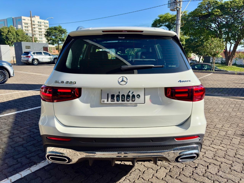 mercedes-benz glb 220 2.0 mhev amg line 4matic 8g-dct hibrido 5p automatico 20254