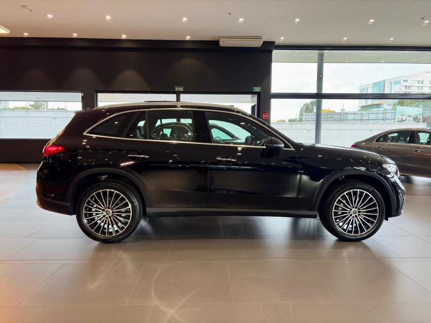 mercedes-benz glc 300 2.0 mhev amg line 4matic 9g-tronic hibrido 5p automatico 20263