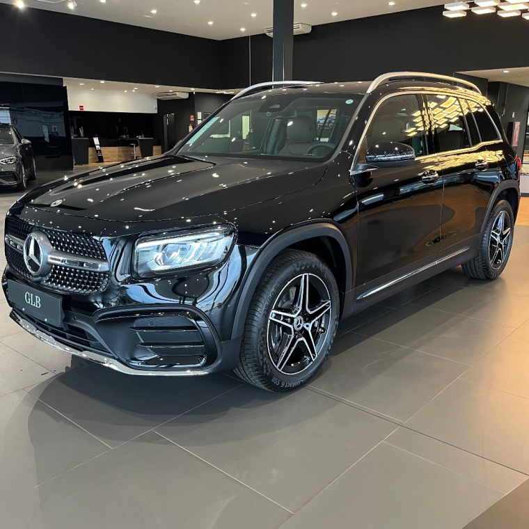 mb glb 220 amg line pronta entrega1