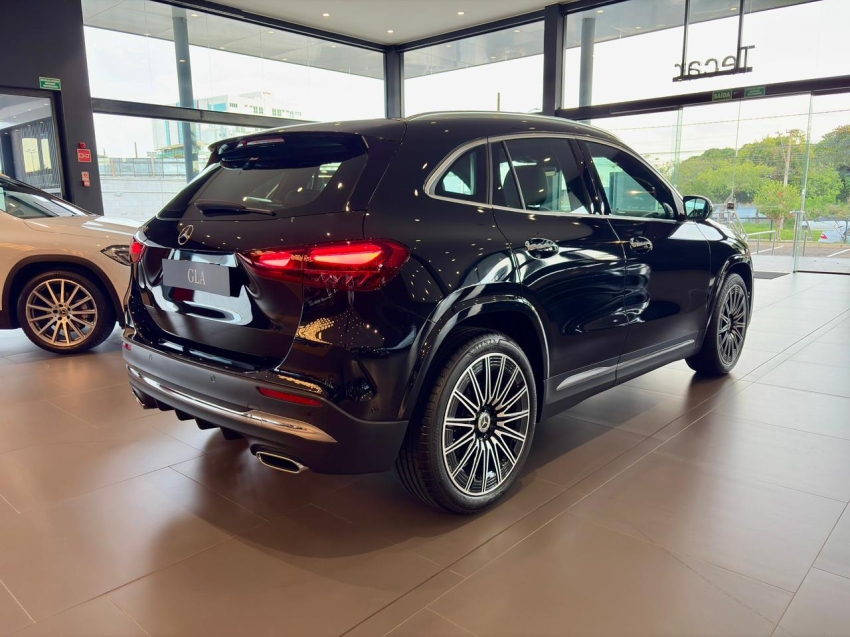mb gla 200 amg line pronta entrega3