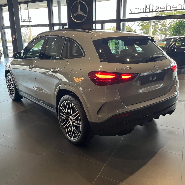 mb gla night cinza alpine4