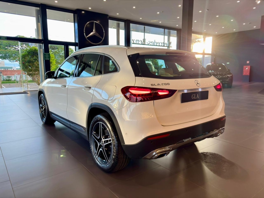 gla 200 progressive branco com interior bege6