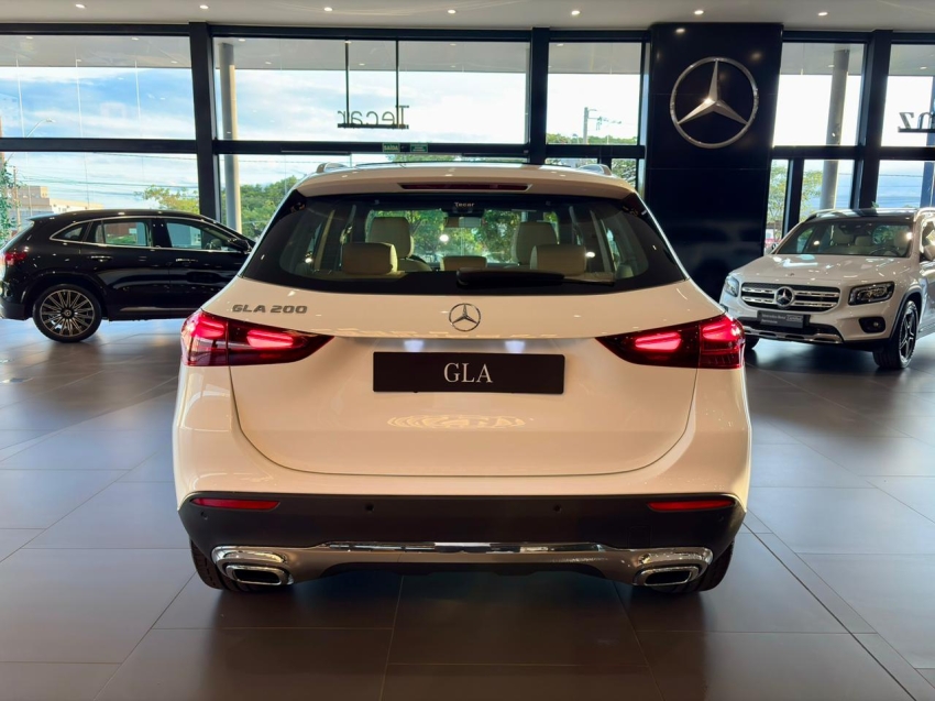 gla 200 progressive branco com interior bege5