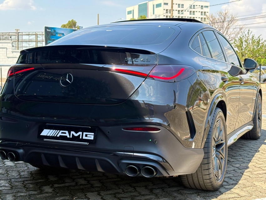 mercedes-amg glc 43 coupe3