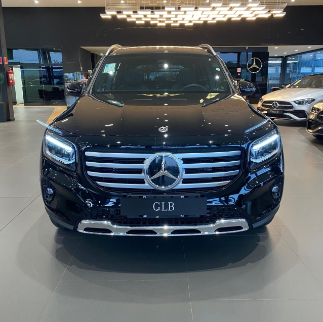 mercedes-benz glb 220 2.0 mhev progressive 4matic 8g-dct hibrido 4p automatico 2026