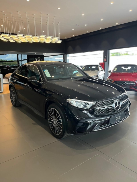 mercedes-benz glc 300 2.0 mhev amg line coupe 4matic 9g-tronic hibrido 4p automatico 2026