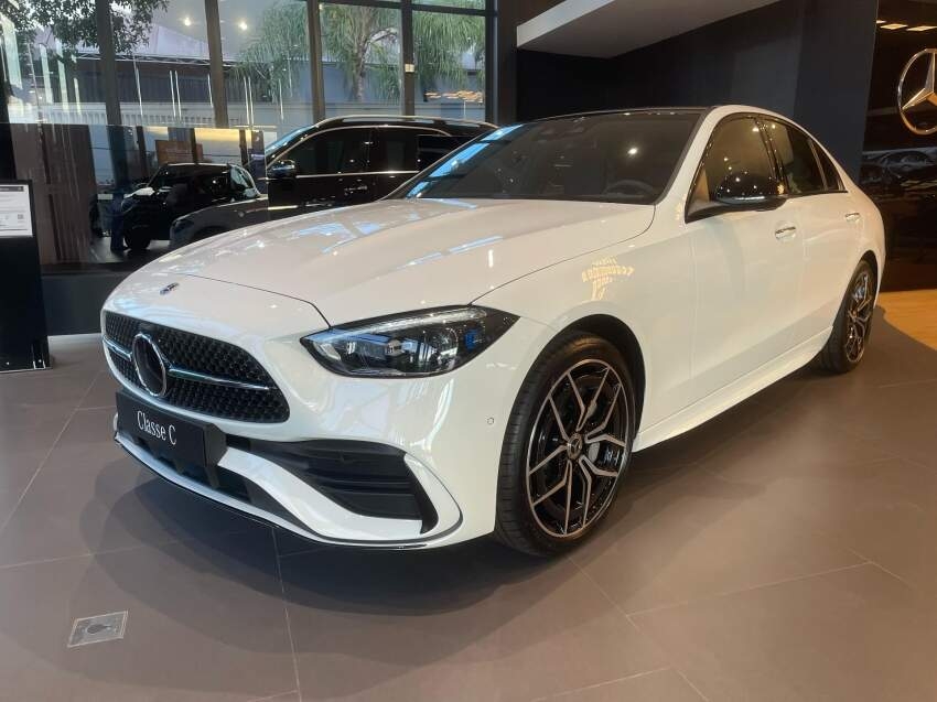 mercedes-benz c 300 2.0 eq boost hibrido amg line 9g-tronic 1.9 4p automatico 2025