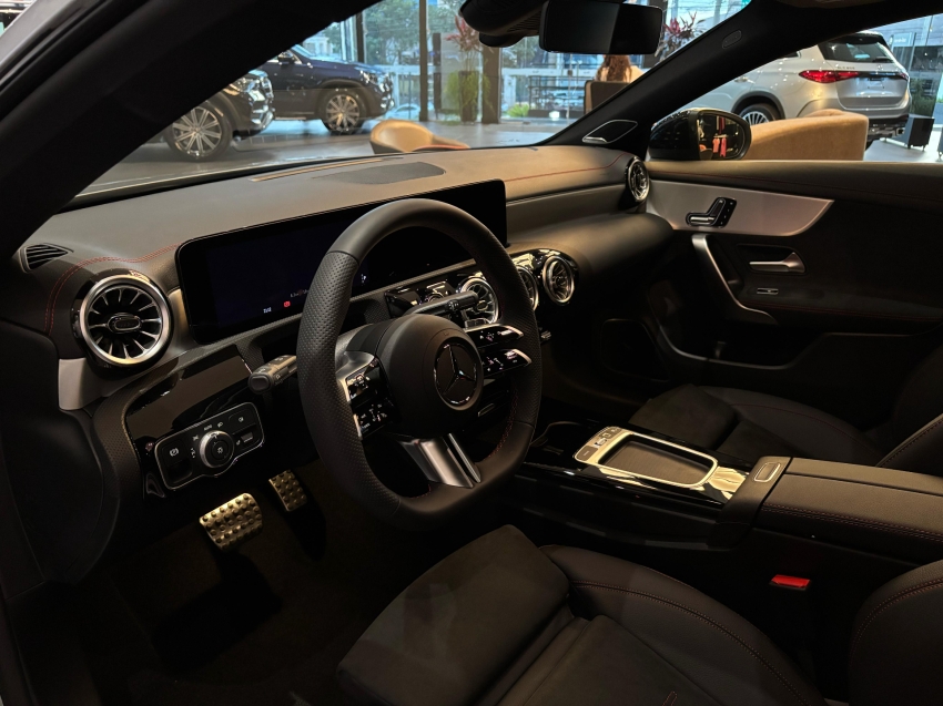 mercedes-benz cla 200 1.3 mhev 7g-dct 1.2 hibrido 4p automatico 2025
