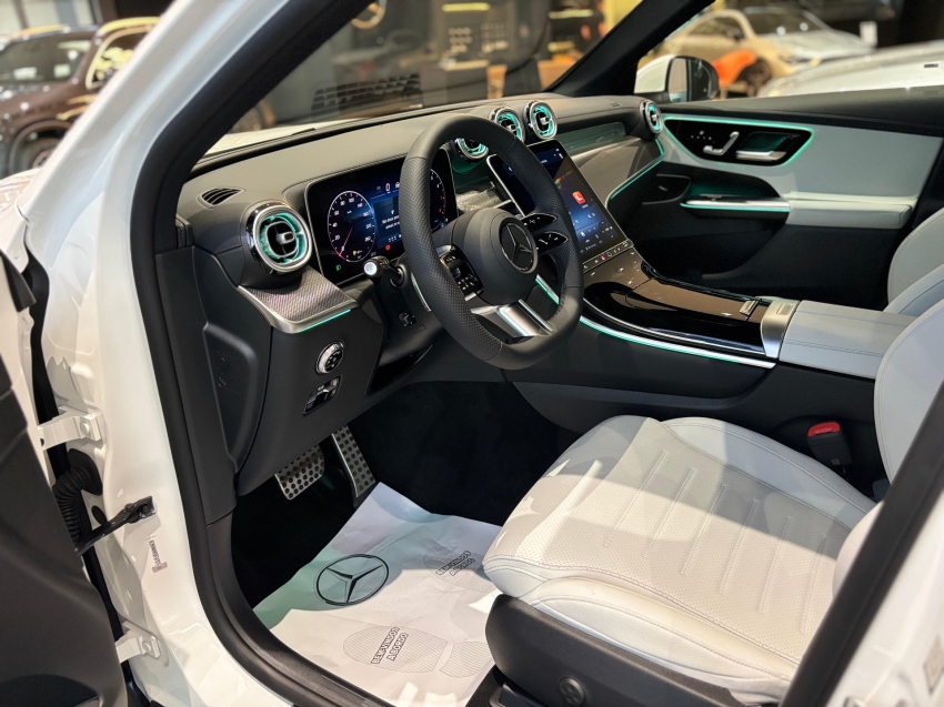 mercedes-benz glc 300 2.0 mhev amg line 4matic 9g-tronic 1.9 hibrido 4p automatico 2025