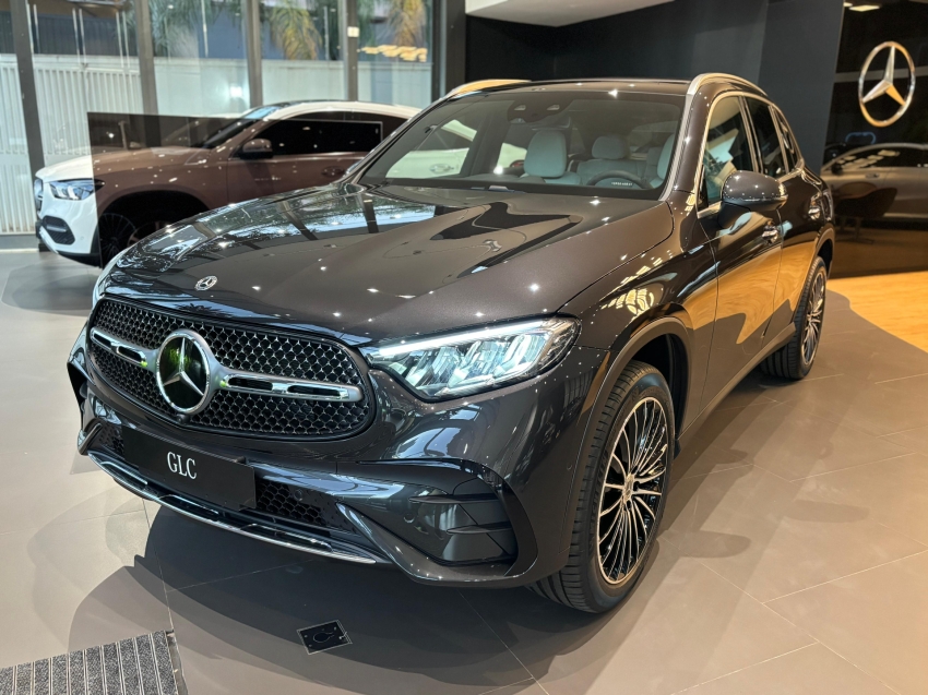mercedes-benz glc 300 2.0 mhev amg line 4matic 9g-tronic 1.9 hibrido 4p automatico 2025
