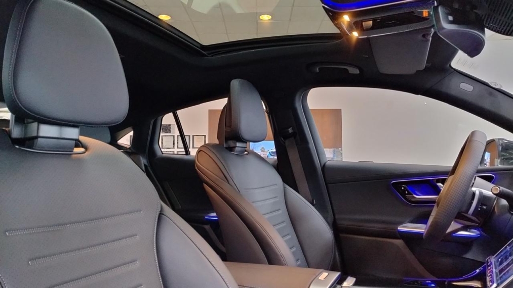 mercedes-benz glc 300 2.0 mhev amg line coupe 4matic 9g-tronic 1.9 hibrido 4p automatico 2025