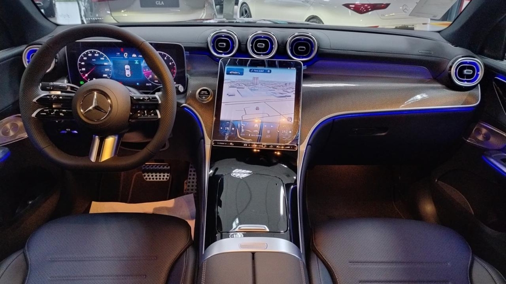 mercedes-benz glc 300 2.0 mhev amg line coupe 4matic 9g-tronic 1.9 hibrido 4p automatico 2025