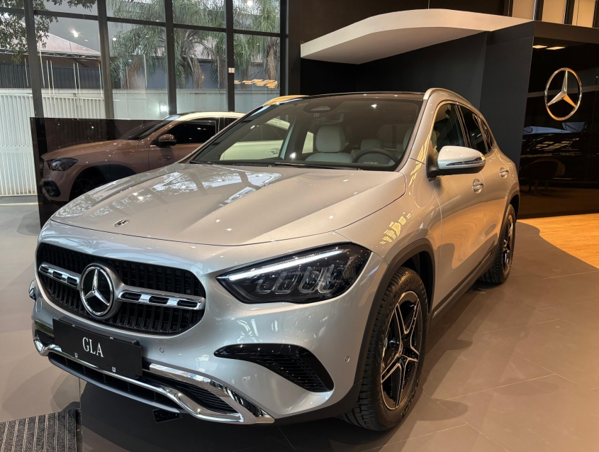 mercedes-benz gla 200 1.3 mhev progressive 7g-dct 1.2 hibrido 4p automatico 2026