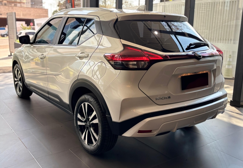 nissan kicks 1.6 16v flexstart exclusive xtronic 1.5 flex 4p automatico 2024
