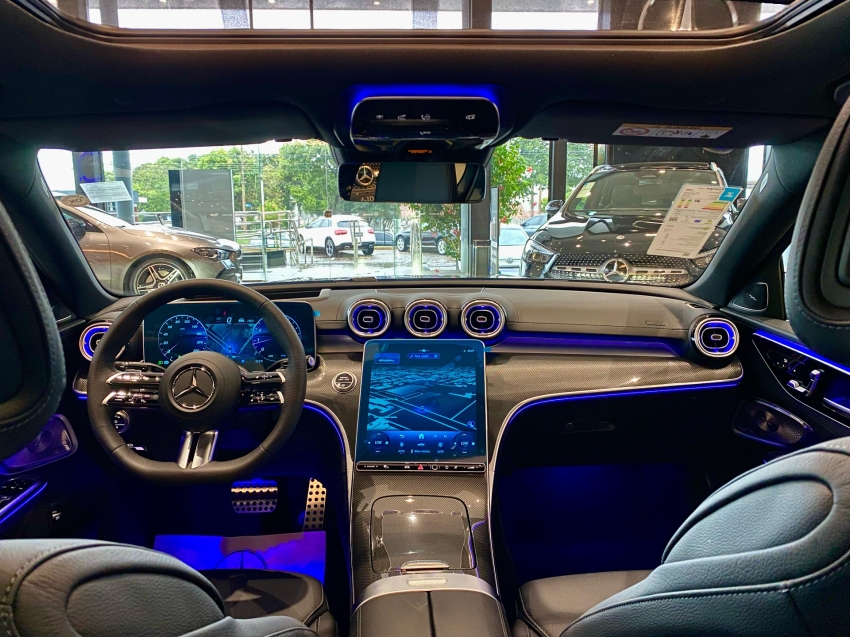 mercedes-benz c 300 2.0 eq boost hibrido amg line 9g-tronic 1.9 gasolina 4p automatico 2025