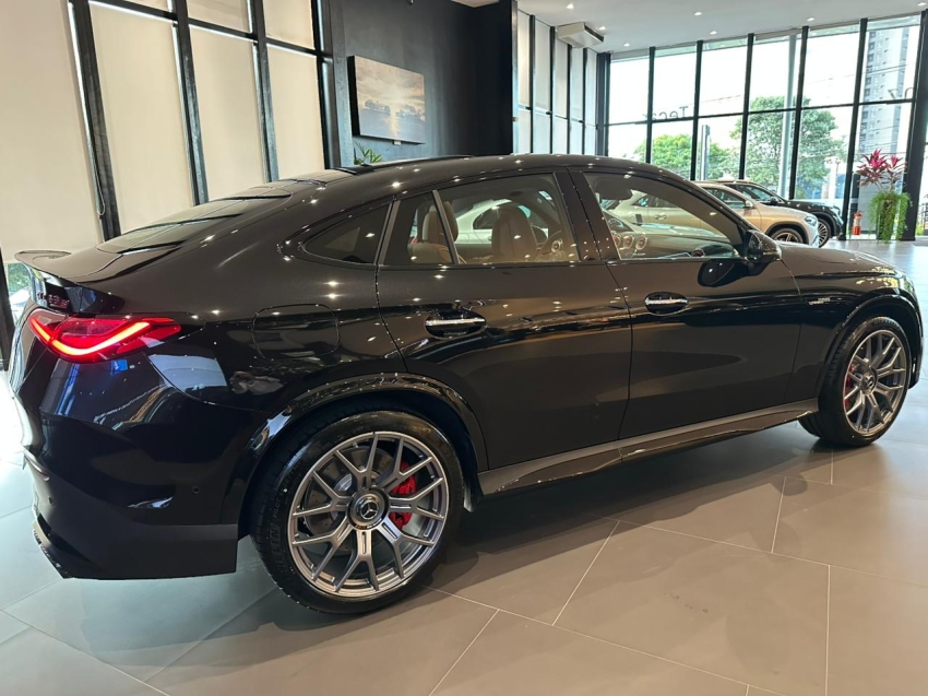 mercedes-benz glc 63 amg 2.0 turbo phev s e performance coupe 4matic+ speedshift 1.9 hibrido 4p automatico 20265
