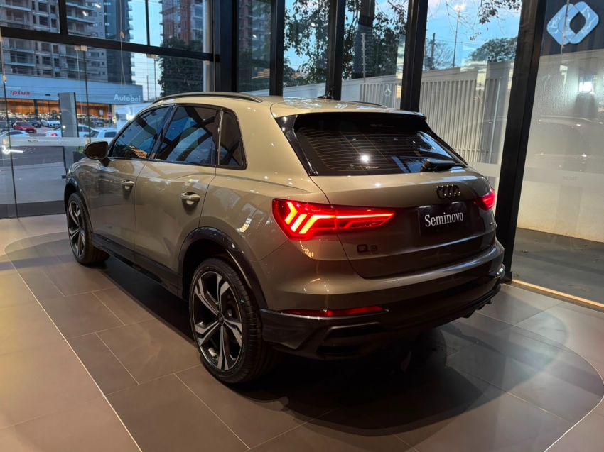 audi q3 2.0 40 tfsi gasolina performance black quattro tiptronic 1.9 4p automatico 20234