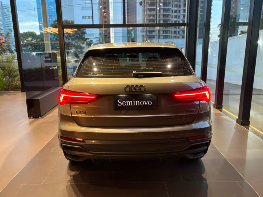audi q3 2.0 40 tfsi gasolina performance black quattro tiptronic 1.9 4p automatico 20232