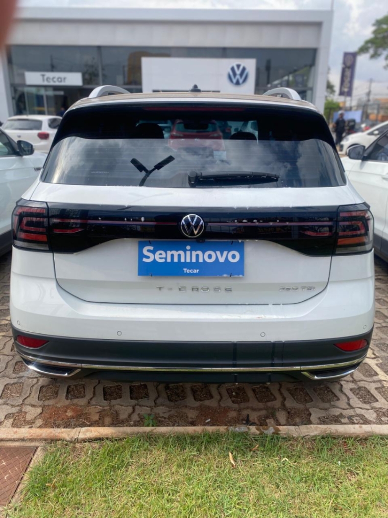 volkswagen t-cross 1.4 250 tsi total flex highline automatico 4p 202210
