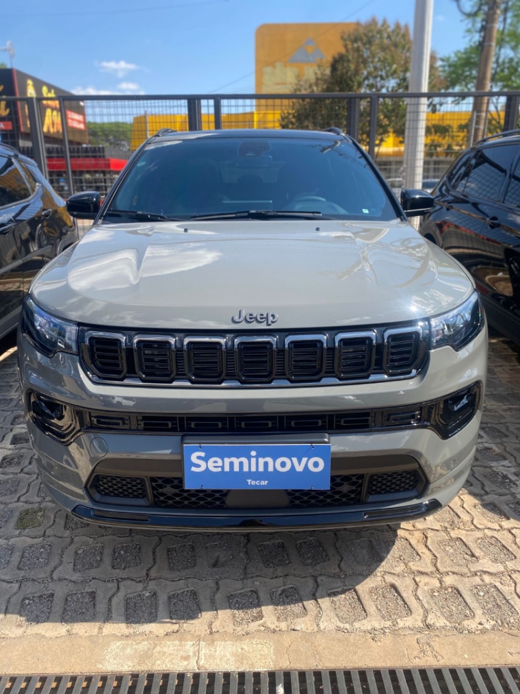 jeep compass 2.0 hurricane 4 turbo gasolina blackhawk at9 1.3 flex 4p manual 2025