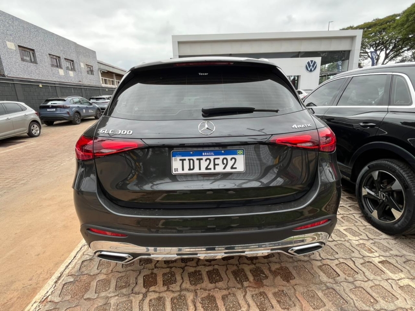mercedes-benz glc 300 2.0 mhev amg line 4matic 9g-tronic hibrido 5p automatico 20259
