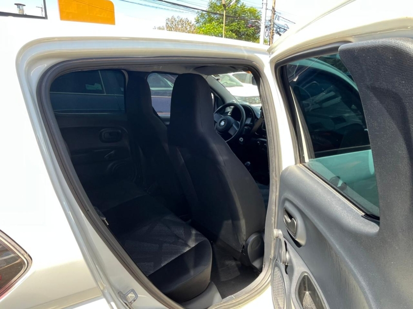 fiat mobi 1.0 evo flex like. manual 4p 20246