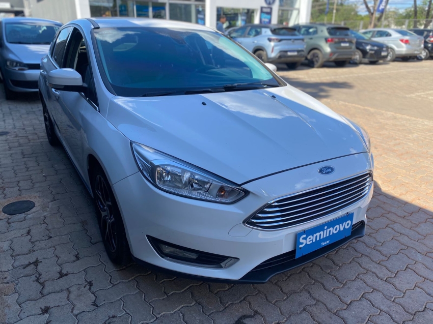 ford focus 2.0 titanium 16v flex 4p powershift automatico 2016