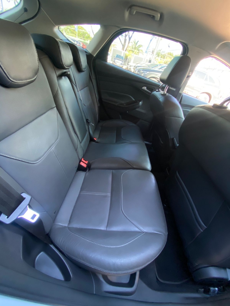 ford focus 2.0 titanium 16v flex 4p powershift automatico 20166